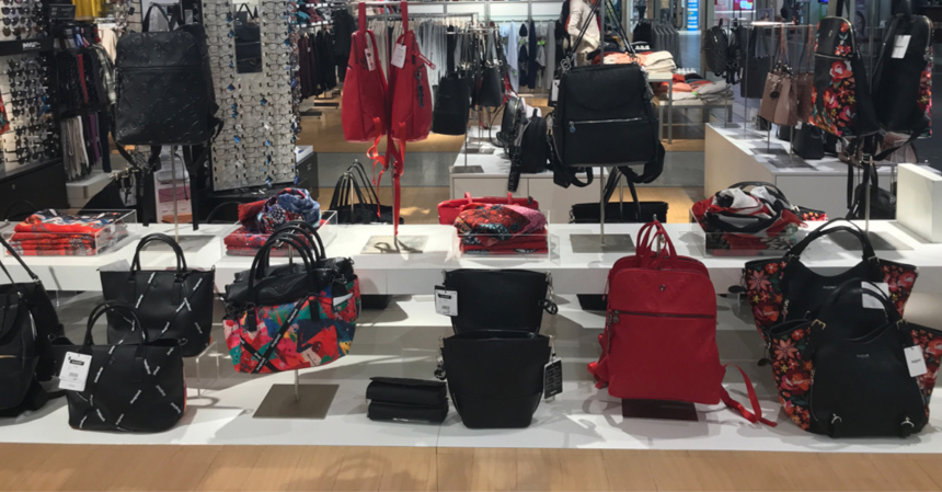 Angolo borse Desigual da Manor Balerna